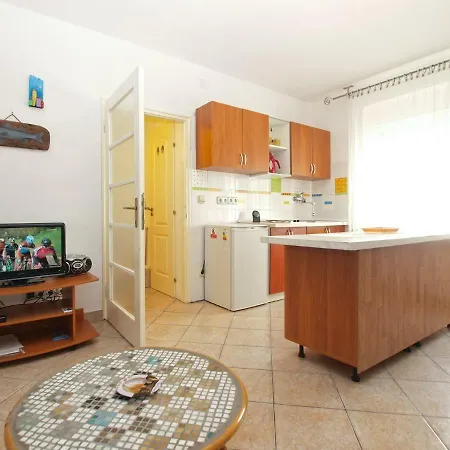 Suzana 1849 Apartment
